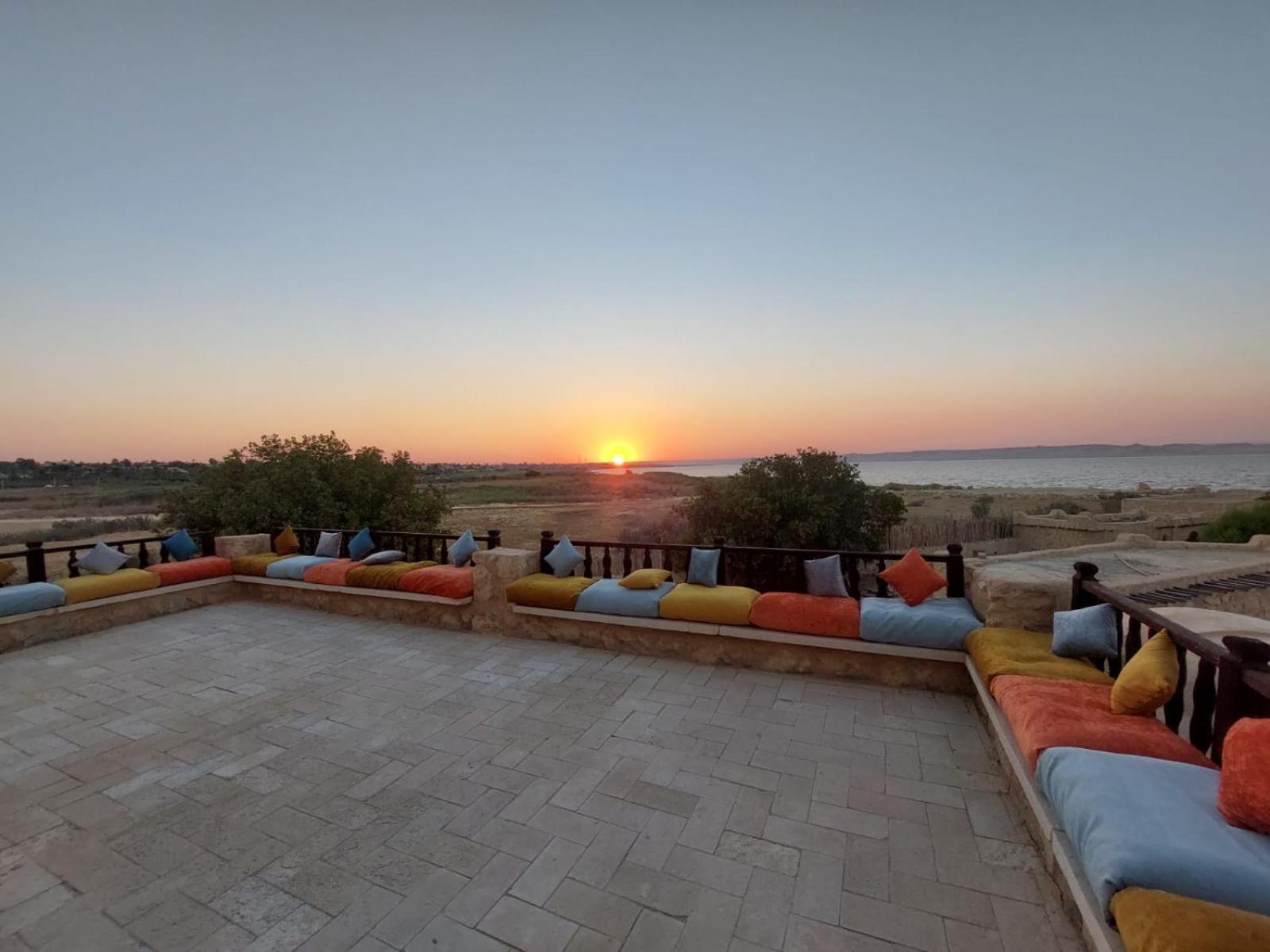 Villa 7 Al Fayyūm Exteriör bild